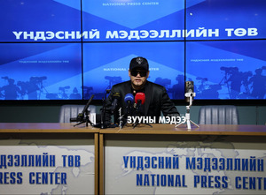 Хятадаас оруулж ирж байгаа лили цэцэгний бор үр нь хор ялгаруулдаг